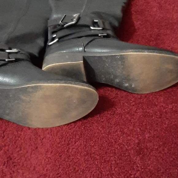 Boots - Picture 2 of 4